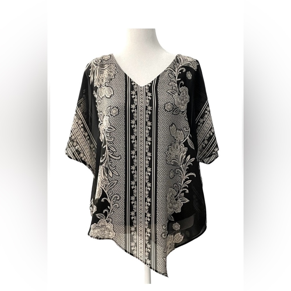 Rose and Ali Women's Flowy Top